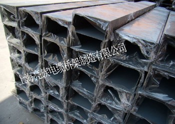 如何提高生產(chǎn)防火槽式電纜橋架自動(dòng)化強(qiáng)度？